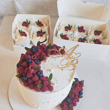 «Пиршество ягод» купить - раменское.сладкоежкин.рф